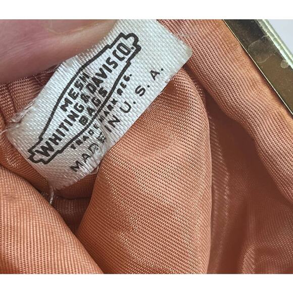 Vintage Whiting & Davis White Enamel Mesh Coin Purse - Picture 5 of 10